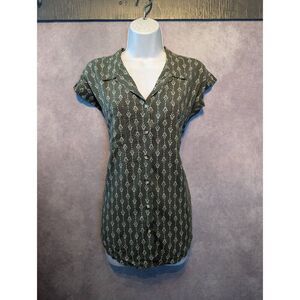 Jach's Girlfriend lightweight button-down shirt large